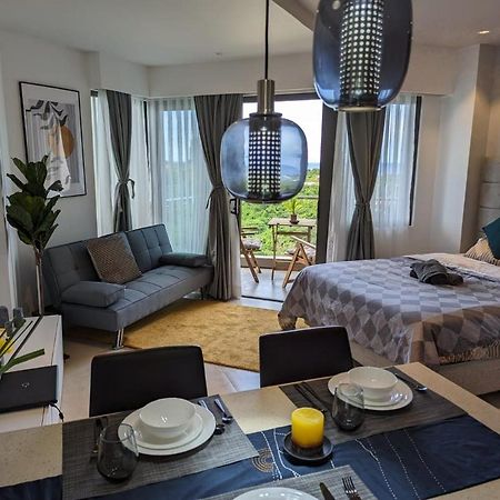 Dominiks Stylish Resort Gem Ocean View Pool Queen Bed At Tambuli 8 Floor Fast Wifi Мактан Екстер'єр фото