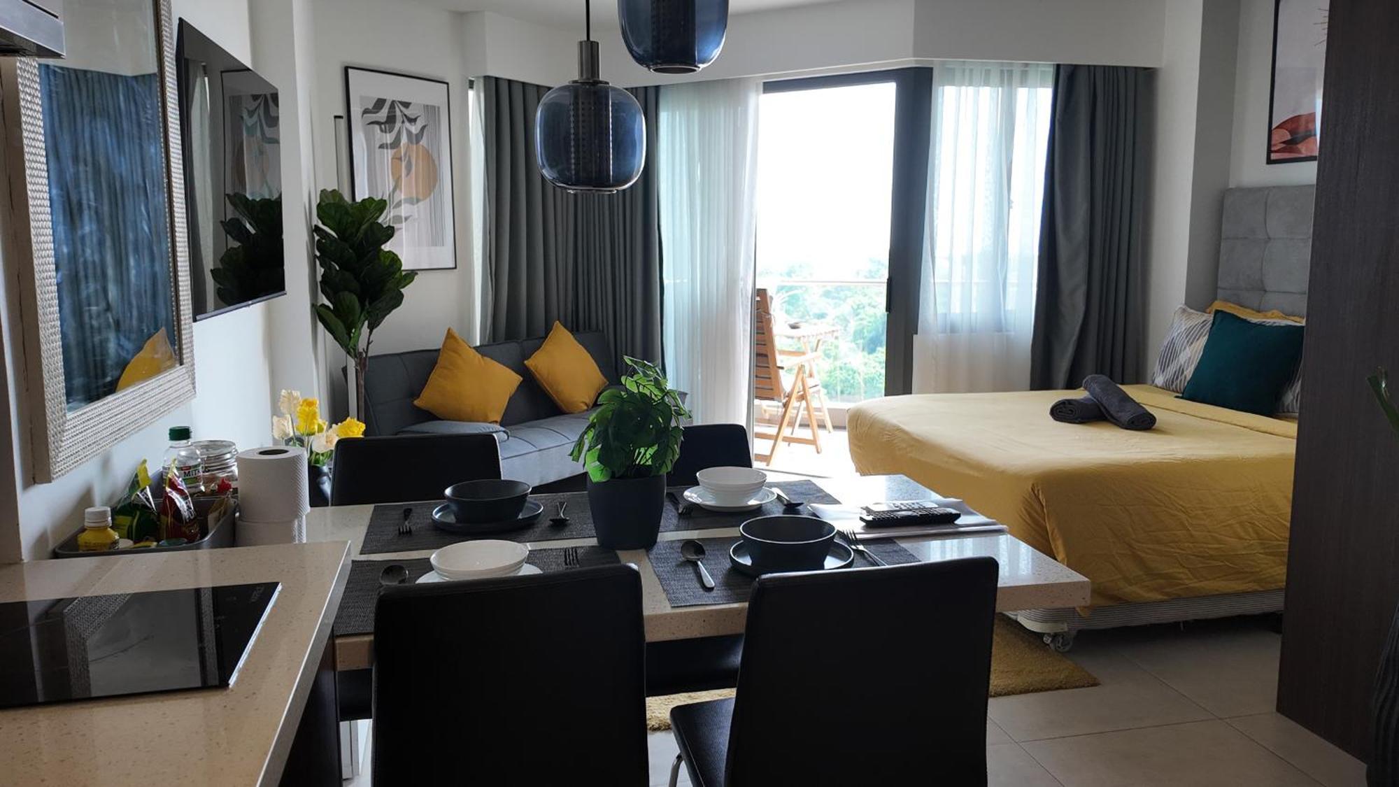 Dominiks Stylish Resort Gem Ocean View Pool Queen Bed At Tambuli 8 Floor Fast Wifi Мактан Екстер'єр фото