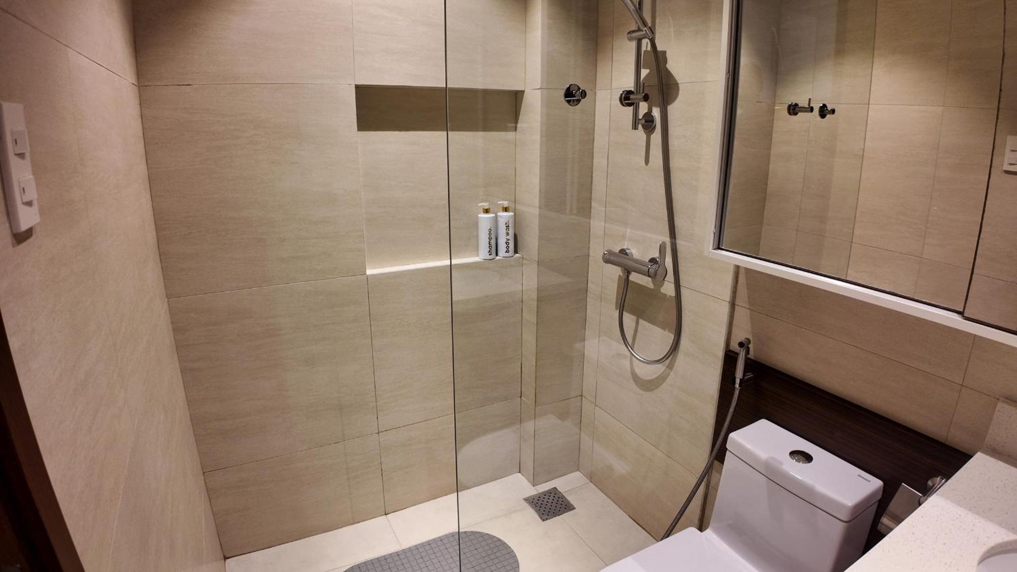 Dominiks Stylish Resort Gem Ocean View Pool Queen Bed At Tambuli 8 Floor Fast Wifi Мактан Екстер'єр фото